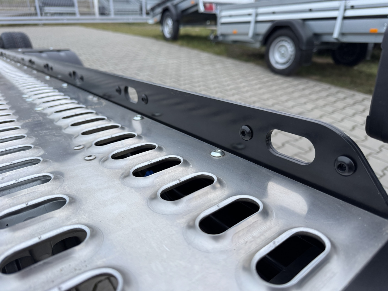New Autotransporter trailer Lorries PLAXX27-4520 – laweta aluminiowa 2,7T: picture 26