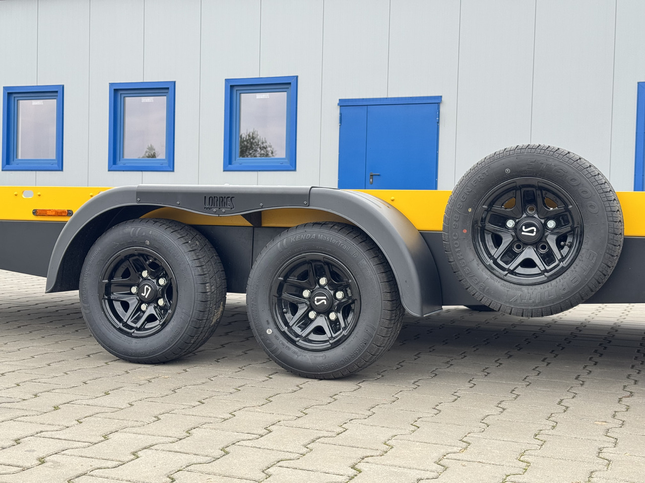 New Autotransporter trailer Lorries PLAXX27-4520 – laweta aluminiowa 2,7T: picture 17