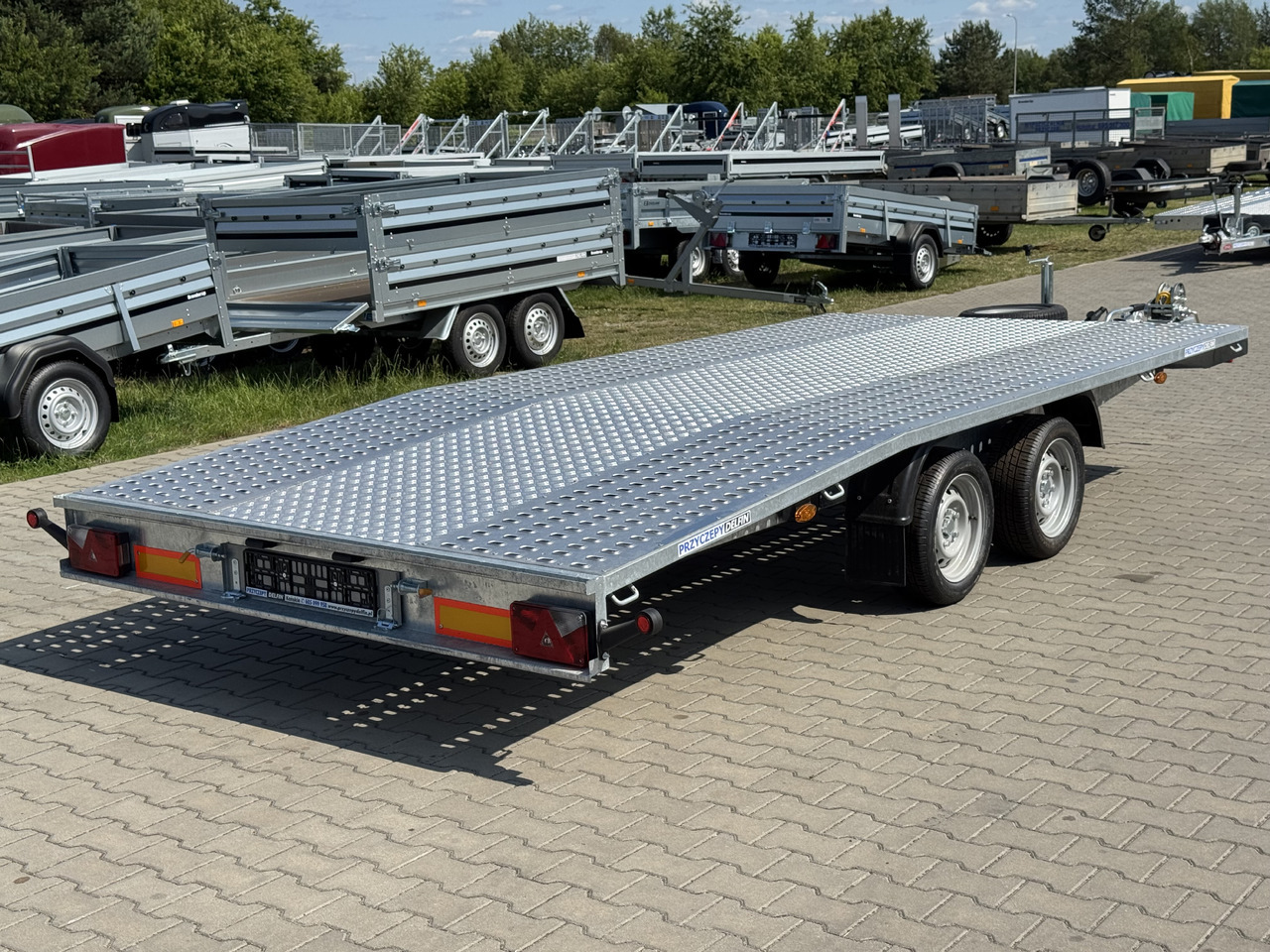 NIEWIADÓW Jupiter 4.5  -  450 x 210 cm / 2700 kg - Autotransporter trailer: picture 4 NIEWIADÓW Jupiter 4.5  -  450 x 210 cm / 2700 kg - Autotransporter trailer: picture 4