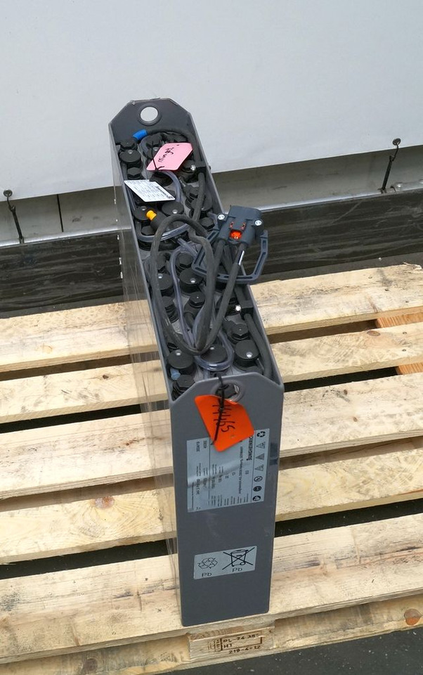 Jungheinrich unknown | Battery 24 2PZB150 year 2024 weight 150 kg sn. C81403233 - Battery for Material handling equipment: picture 1 Jungheinrich unknown | Battery 24 2PZB150 year 2024 weight 150 kg sn. C81403233 - Battery for Material handling equipment: picture 1