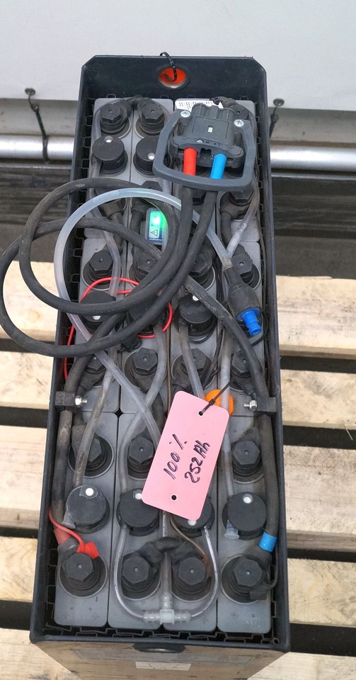 Jungheinrich unknown | Battery 24 2PZS250 year 2022 weight 212 kg sn. 203453 out - Battery for Material handling equipment: picture 2 Jungheinrich unknown | Battery 24 2PZS250 year 2022 weight 212 kg sn. 203453 out - Battery for Material handling equipment: picture 2