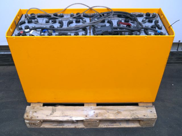Jungheinrich unknown | Battery 48V775Ah 05-EPZS775SC Year 2024 weight 1135 kg sn - Battery for Material handling equipment: picture 1 Jungheinrich unknown | Battery 48V775Ah 05-EPZS775SC Year 2024 weight 1135 kg sn - Battery for Material handling equipment: picture 1
