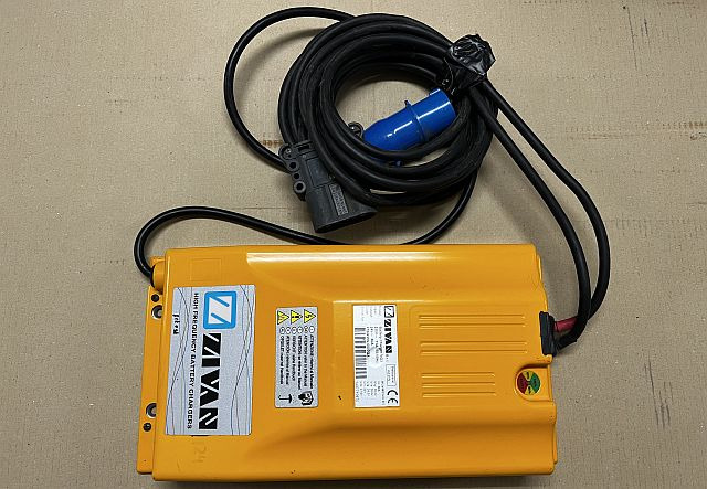 Zivan F7BQMW-0002QX | Used charger lead/acid 24V 60A 230V 11A sn. 1407710970 Used charger lead/acid 24V 60A 230V 11A sn. 1407710970 - Battery for Material handling equipment: picture 1 Zivan F7BQMW-0002QX | Used charger lead/acid 24V 60A 230V 11A sn. 1407710970 Used charger lead/acid 24V 60A 230V 11A sn. 1407710970 - Battery for Material handling equipment: picture 1