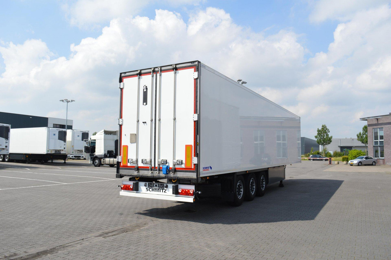 Schmitz Cargobull SKO FP 45 ThermoKing SLXi 300 - Refrigerator semi-trailer: picture 4 Schmitz Cargobull SKO FP 45 ThermoKing SLXi 300 - Refrigerator semi-trailer: picture 4