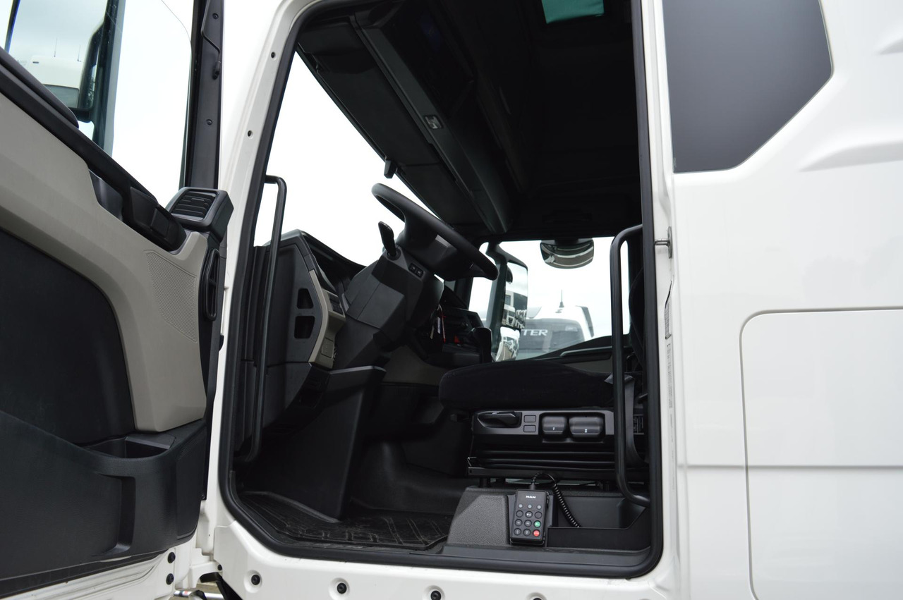 Tractor unit MAN TGX 18.470 GX: picture 8