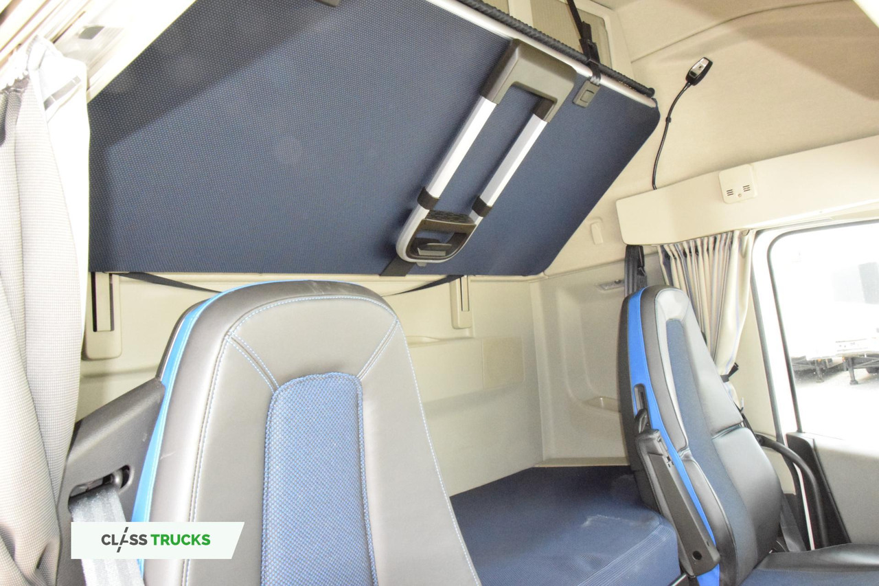 Tractor unit Volvo FH 500 Globetrotter XL: picture 13
