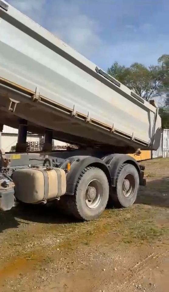 Mercedes-Benz AROCS 4143 8x4 | BORTMATIC - wywrotka trójstronna  | Retarder |Zawieszenie na resorach | - Tipper: picture 4 Mercedes-Benz AROCS 4143 8x4 | BORTMATIC - wywrotka trójstronna  | Retarder |Zawieszenie na resorach | - Tipper: picture 4