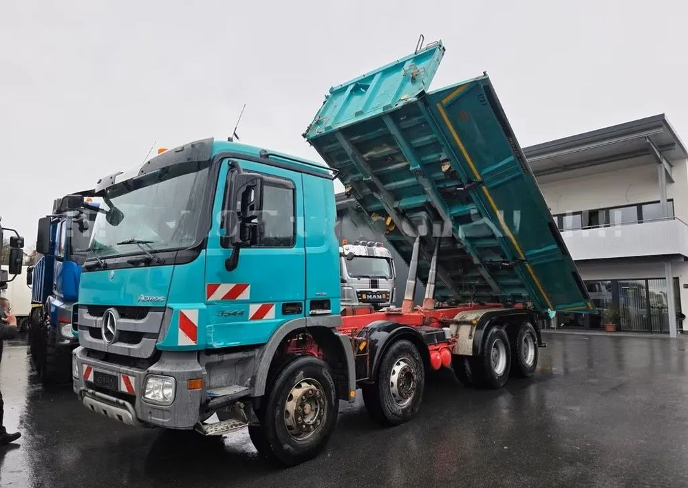 Mercedes-Benz Actros 3544 / 4144 •EPS •Wywrotka trójstronna • 8x4 • Meiller BORDMATIK • Euro5 • - Tipper: picture 1 Mercedes-Benz Actros 3544 / 4144 •EPS •Wywrotka trójstronna • 8x4 • Meiller BORDMATIK • Euro5 • - Tipper: picture 1