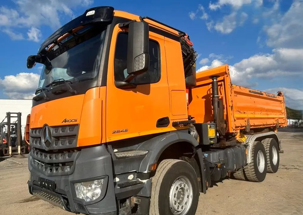 Mercedes-Benz Arocs 2648/3 – 3-stronny wywrotka Meiller / Żuraw Palfinger PK23002 / 2x BORDMATIK / Automatyczna - Tipper: picture 3 Mercedes-Benz Arocs 2648/3 – 3-stronny wywrotka Meiller / Żuraw Palfinger PK23002 / 2x BORDMATIK / Automatyczna - Tipper: picture 3