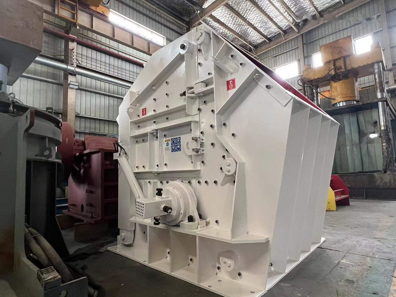 Kinglink Minyu MIC133/115 HSI Impact Crusher - Impact crusher: picture 3 Kinglink Minyu MIC133/115 HSI Impact Crusher - Impact crusher: picture 3