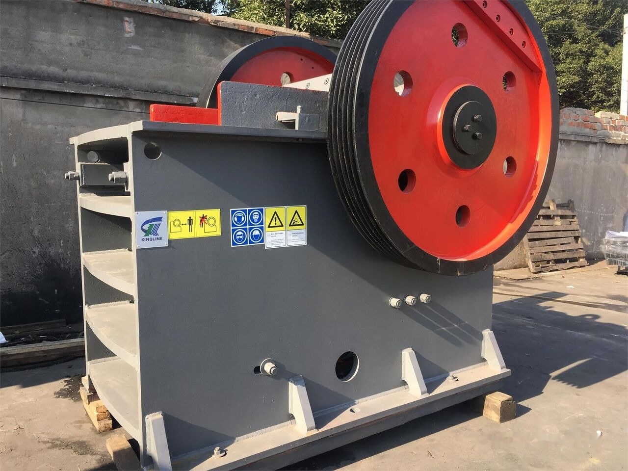 Kinglink Rock Stone Jaw Crusher PE600x900 - Jaw crusher: picture 1 Kinglink Rock Stone Jaw Crusher PE600x900 - Jaw crusher: picture 1