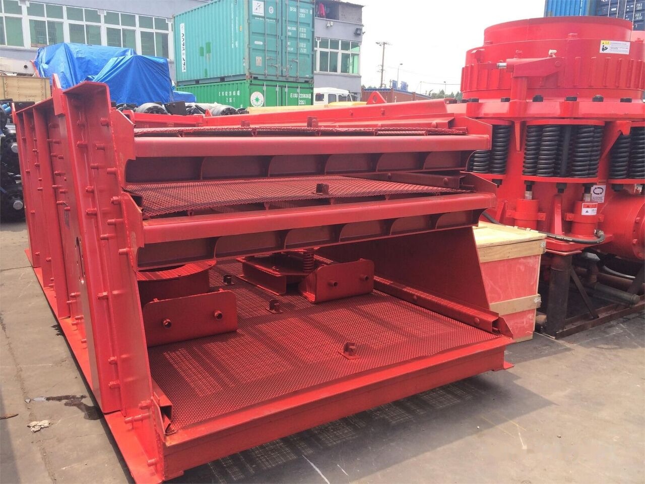 Kinglink Triple deck vibrating screen 3YK1854 - Screener: picture 3 Kinglink Triple deck vibrating screen 3YK1854 - Screener: picture 3