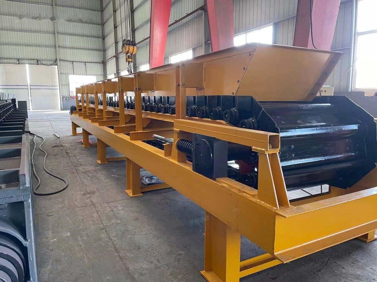 Kinglink WBW120 large capacity Apron Feeder | Gold Ore - Mining machinery: picture 1 Kinglink WBW120 large capacity Apron Feeder | Gold Ore - Mining machinery: picture 1