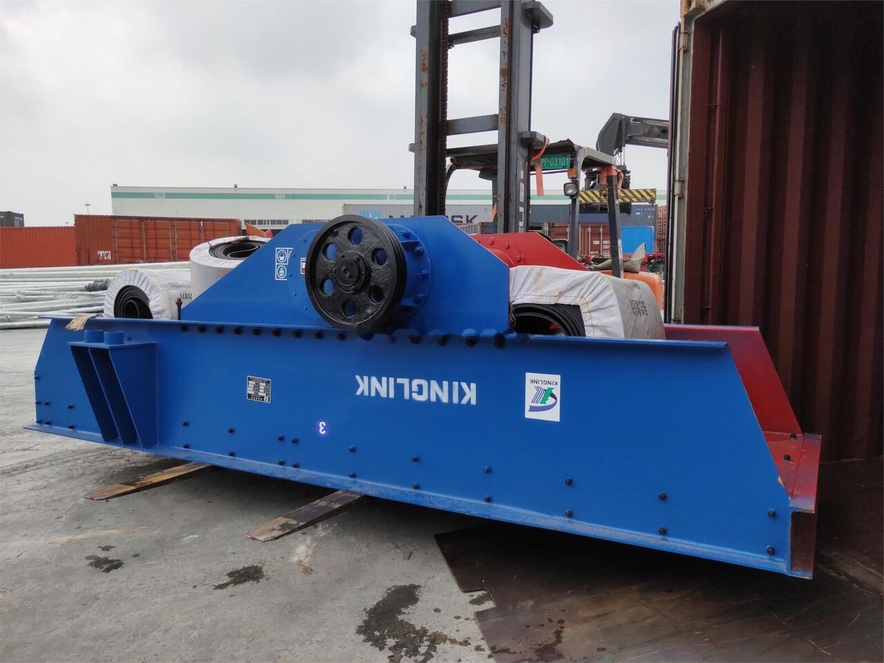 Kinglink ZSW490x110 Linear Vibrating Feeder - Mining machinery: picture 3 Kinglink ZSW490x110 Linear Vibrating Feeder - Mining machinery: picture 3