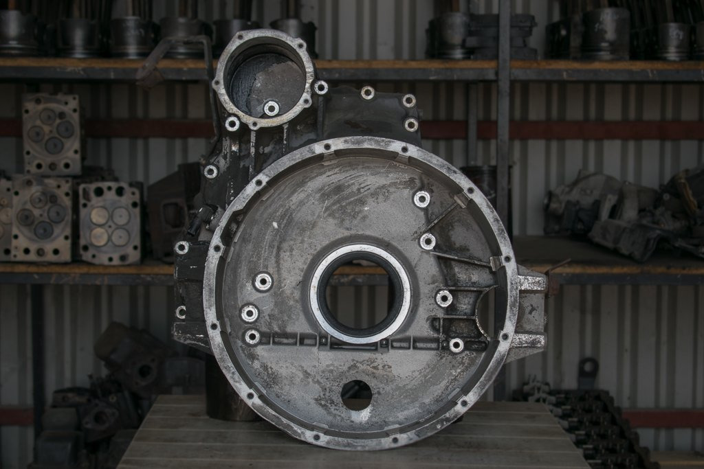 MERCEDES-BENZ ATEGO OM 906 WITH HOLE FOR MOVEMENT - Flywheel for Truck: picture 1 MERCEDES-BENZ ATEGO OM 906 WITH HOLE FOR MOVEMENT - Flywheel for Truck: picture 1