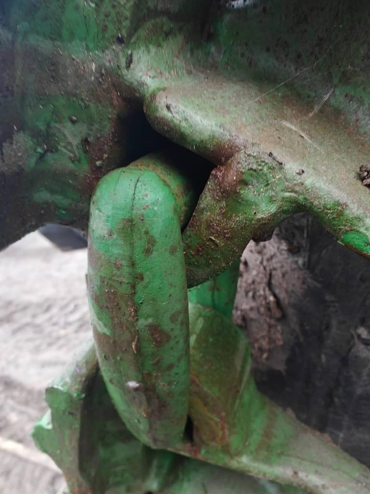 Clark TXSG Wheel tracks 710-34" - Track for Forestry equipment: picture 4 Clark TXSG Wheel tracks 710-34" - Track for Forestry equipment: picture 4