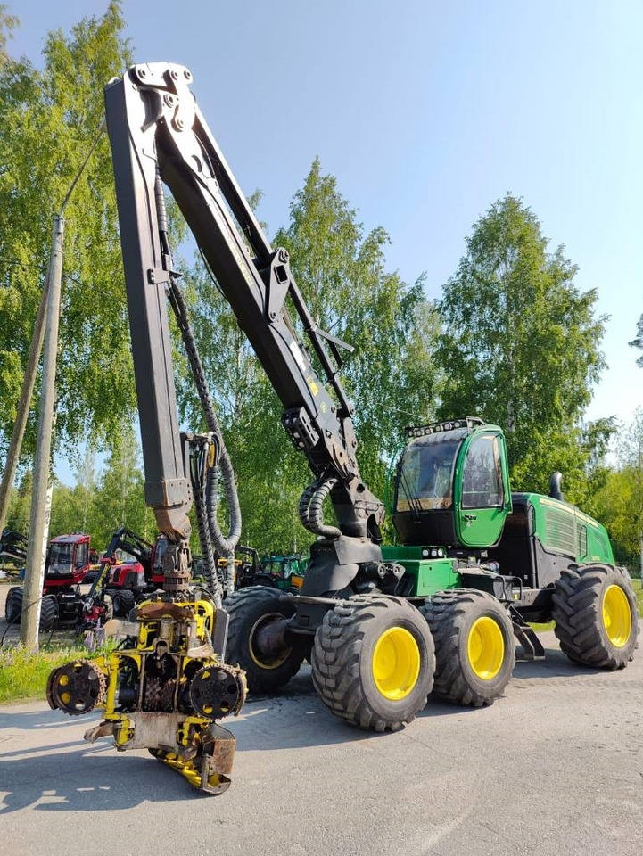 John Deere 1270 G - Forestry harvester: picture 1 John Deere 1270 G - Forestry harvester: picture 1
