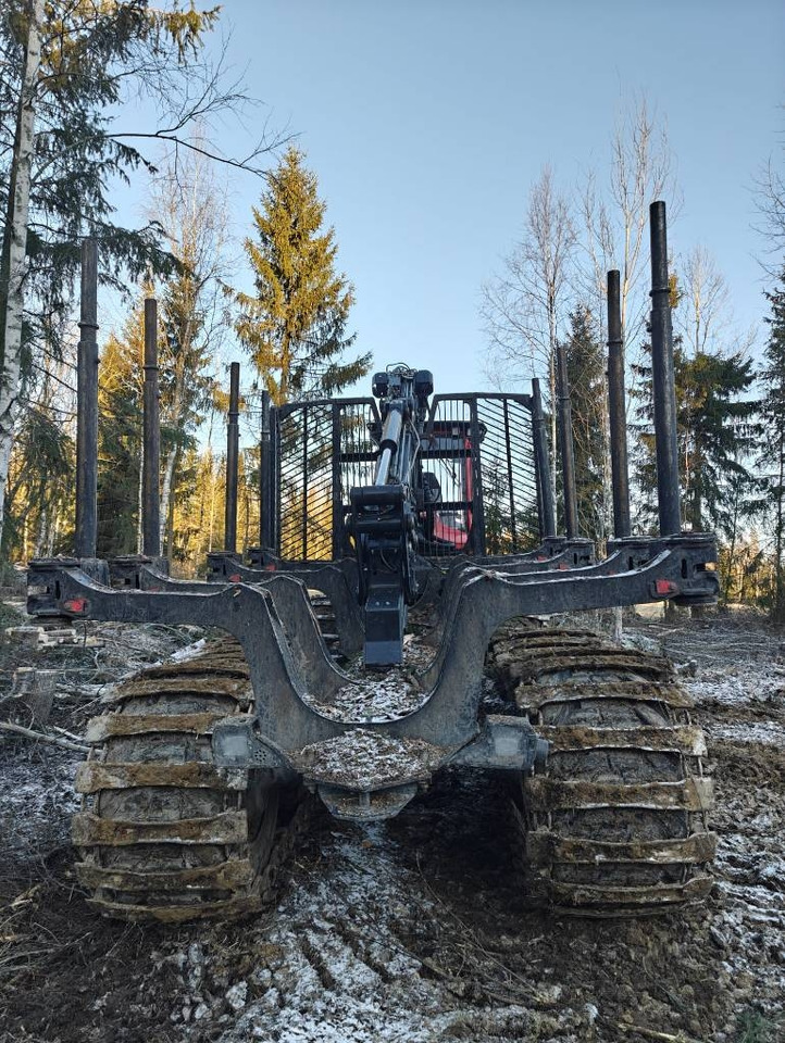 Komatsu 855 - Forwarder: picture 4 Komatsu 855 - Forwarder: picture 4