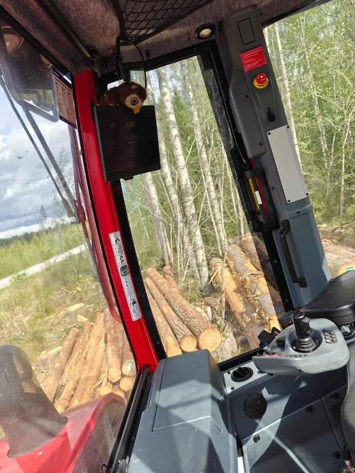 Forwarder Komatsu 855: picture 17
