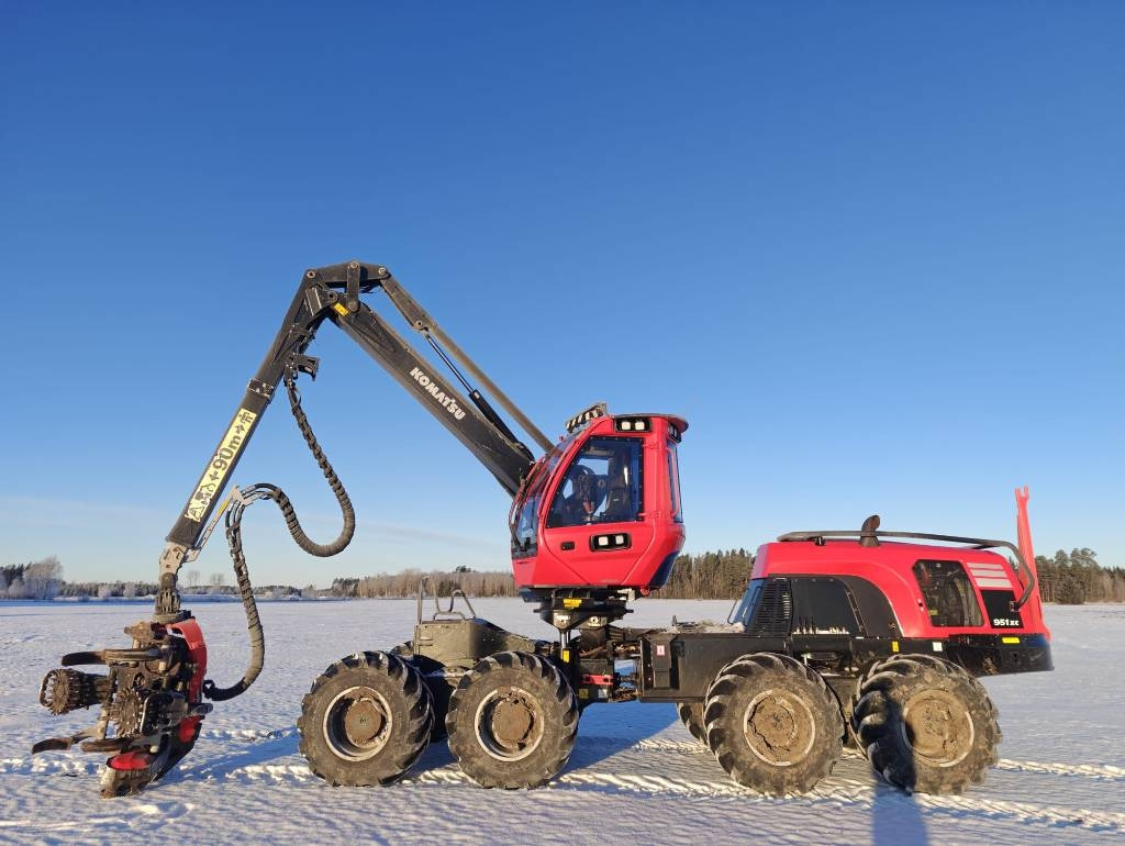 Komatsu 951 XC - Forestry harvester: picture 2 Komatsu 951 XC - Forestry harvester: picture 2