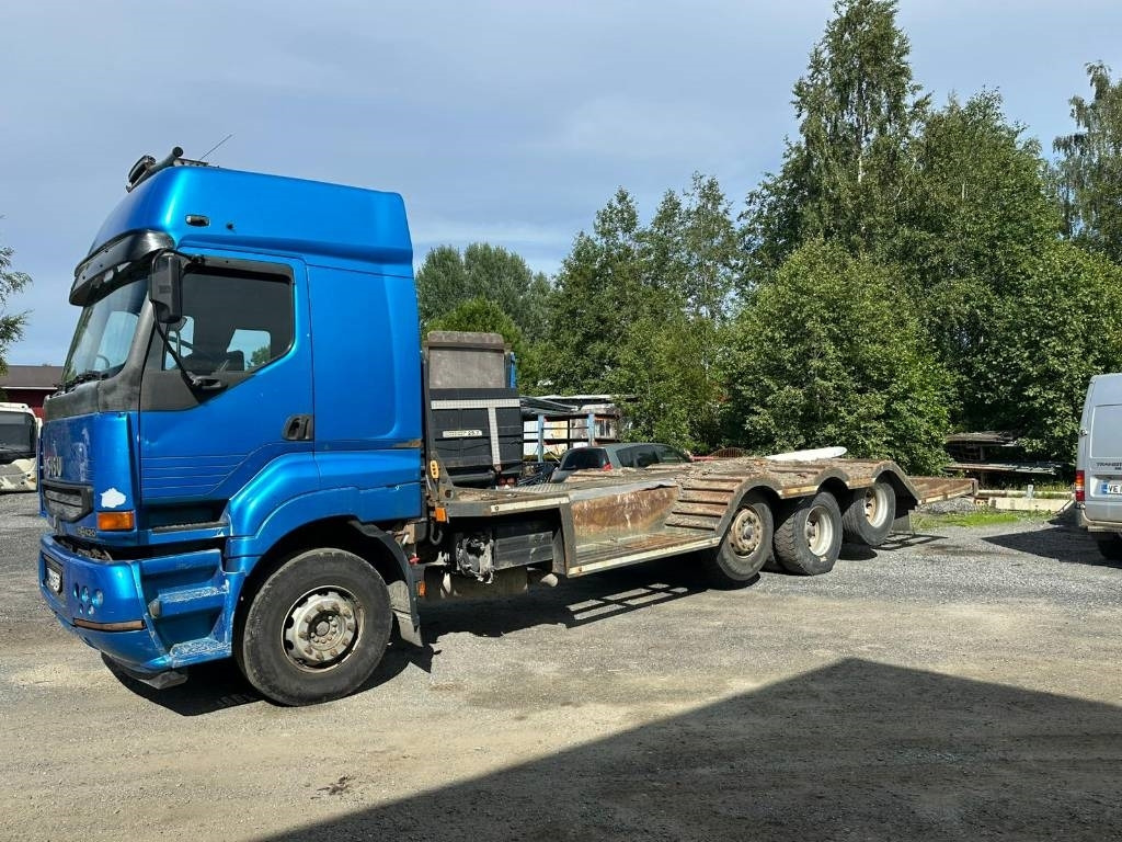 Sisu E11 - Logging truck: picture 1 Sisu E11 - Logging truck: picture 1