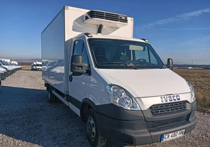 Iveco 35C13, 35C12, 35C14, 35C15 - Refrigerated van: picture 3 Iveco 35C13, 35C12, 35C14, 35C15 - Refrigerated van: picture 3