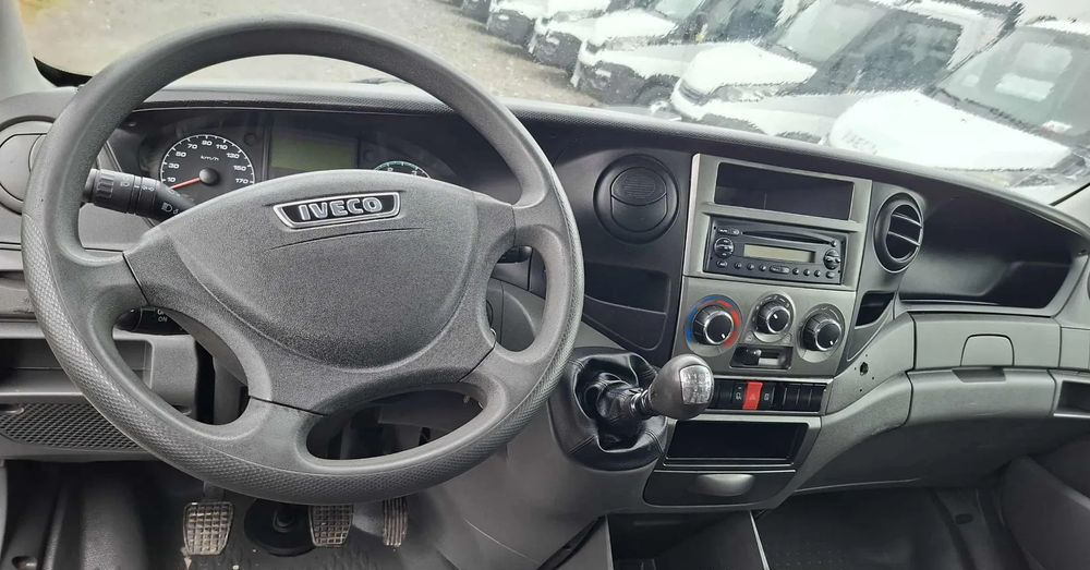 Tipper van Iveco 35C13, 35C12, 35C14, 35C15: picture 11 Tipper van Iveco 35C13, 35C12, 35C14, 35C15: picture 11