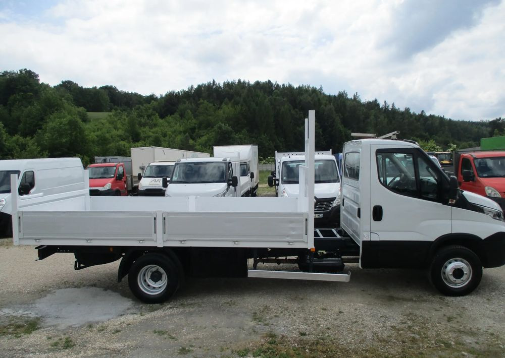 Iveco Daily 3.0 na bliźniaku 70C18 skrzynia, laweta, rama, HDS, 70-180 kiper - Dropside/ Flatbed truck: picture 2 Iveco Daily 3.0 na bliźniaku 70C18 skrzynia, laweta, rama, HDS, 70-180 kiper - Dropside/ Flatbed truck: picture 2