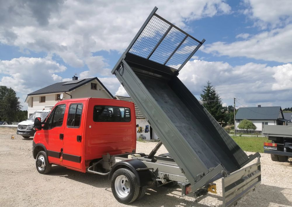 Iveco Daily 35C13 Brygadówka wywrotka Klimatyzacja Dubel hak kiper doka 35C13 - Tipper van: picture 4 Iveco Daily 35C13 Brygadówka wywrotka Klimatyzacja Dubel hak kiper doka 35C13 - Tipper van: picture 4