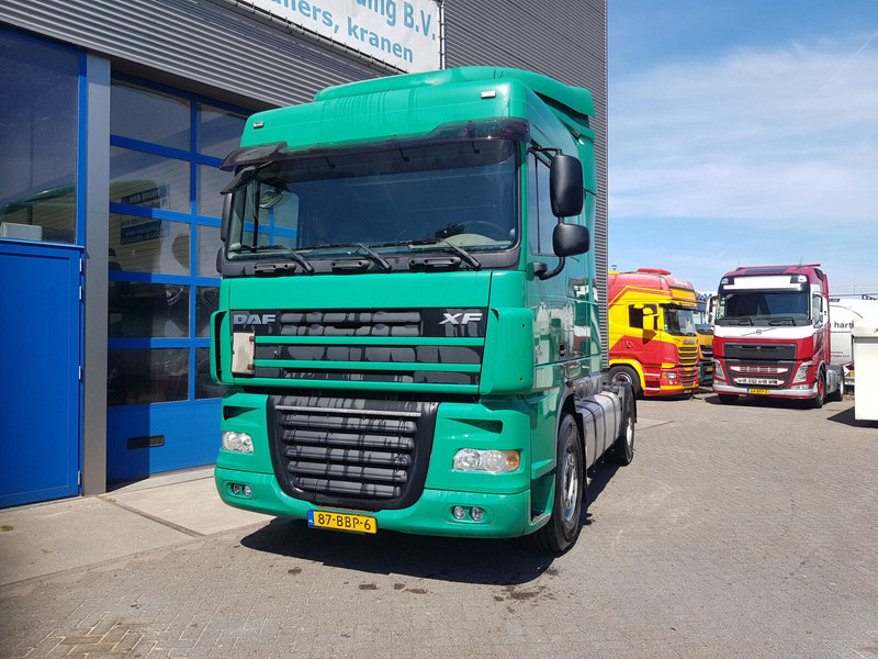 DAF XF 105 410 Manual 683.000 km Euro 5 - Tractor unit: picture 2 DAF XF 105 410 Manual 683.000 km Euro 5 - Tractor unit: picture 2
