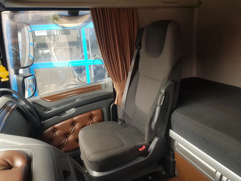Tractor unit DAF XF 460 FTG 6x2 SSC Apk TÜV Special interior: picture 15
