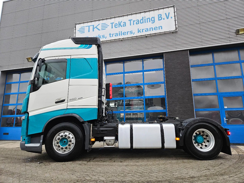 Volvo FH 460 ADR EX/II, EX/III, FL and AT PTO Night Airco Smart 2 tacho Apk 9-26 - Tractor unit: picture 3 Volvo FH 460 ADR EX/II, EX/III, FL and AT PTO Night Airco Smart 2 tacho Apk 9-26 - Tractor unit: picture 3