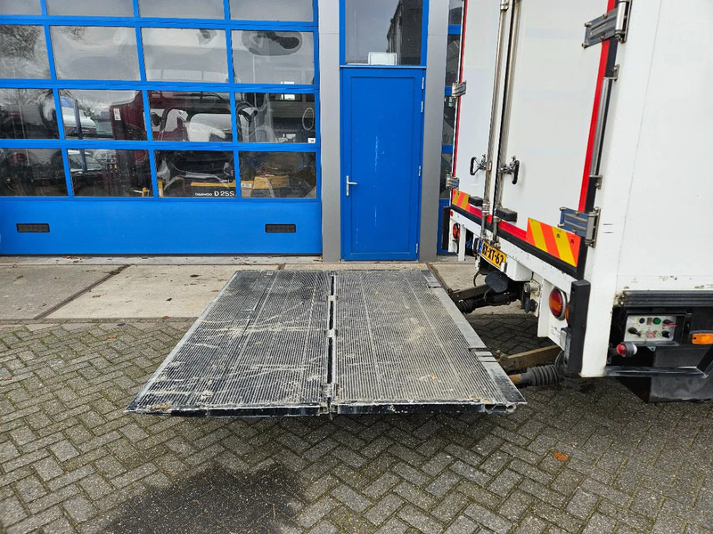Box truck Volvo FL 260 Euro 5 Tail lift Apk 5-2026: picture 9