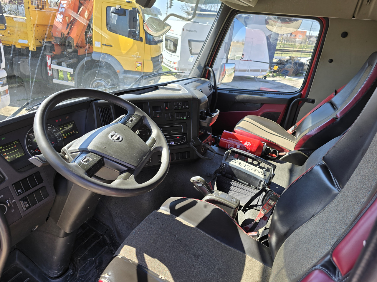 Hook lift truck, Crane truck VOLVO FMX 420 6X4 / HIAB 144B-hiduo / hook system: picture 8