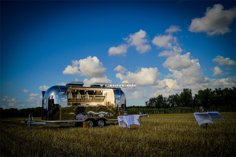 Yowon commercial food vending trailer Airstream type food truck - Vending trailer: picture 1 Yowon commercial food vending trailer Airstream type food truck - Vending trailer: picture 1