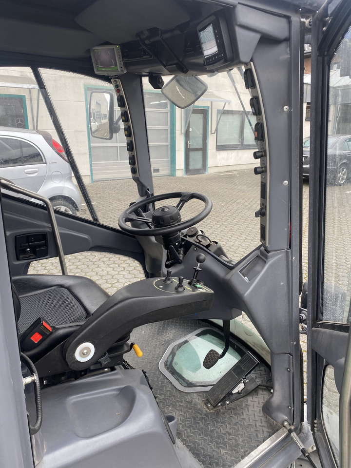 TENNANT Green Machines 500 ZE electric 500 ZE - Road sweeper: picture 5 TENNANT Green Machines 500 ZE electric 500 ZE - Road sweeper: picture 5