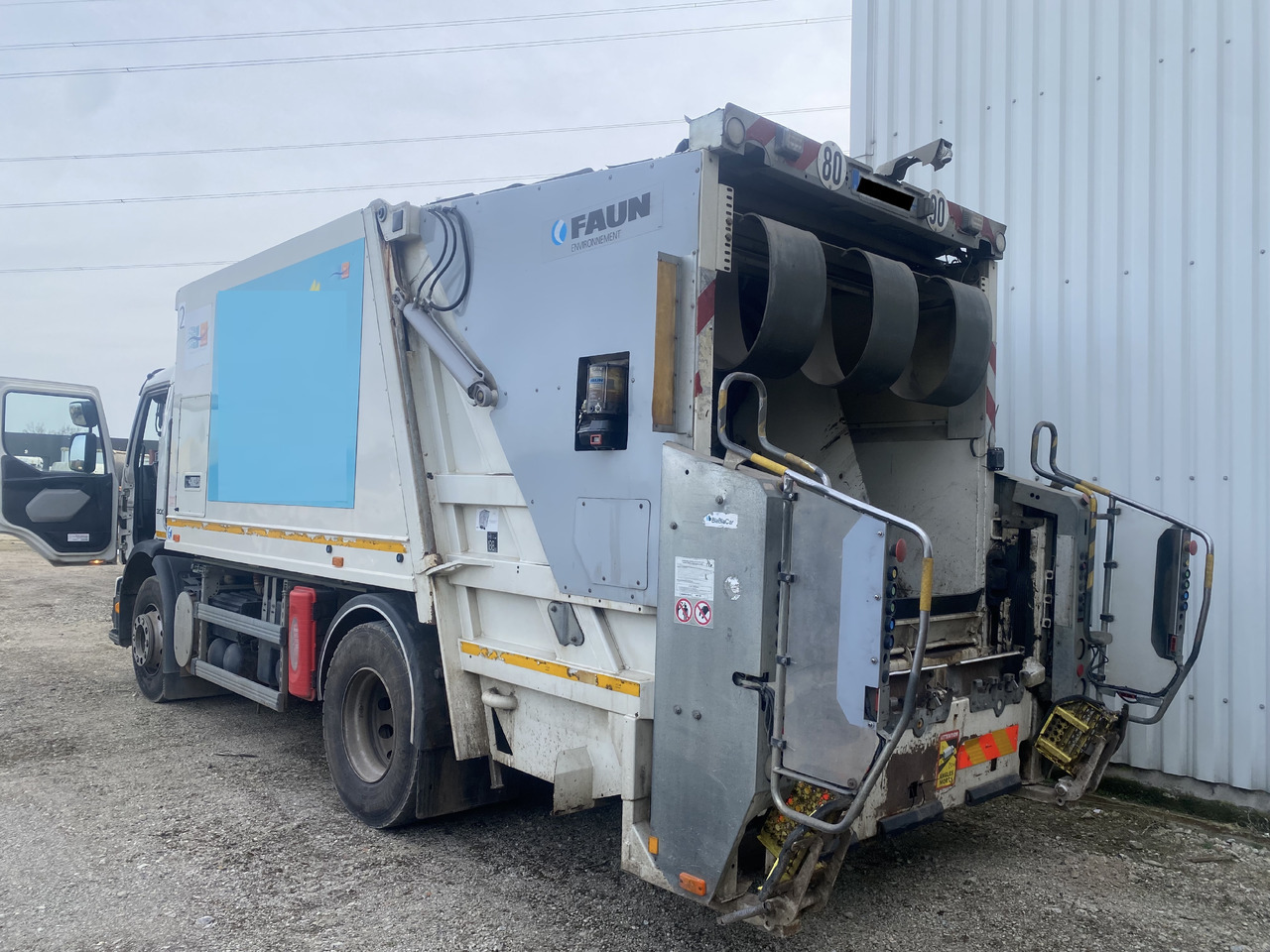 Volvo FE300 FAUN Müllwagen Garbage 2-Kammern Eu5 Top Zustand - Garbage truck: picture 3 Volvo FE300 FAUN Müllwagen Garbage 2-Kammern Eu5 Top Zustand - Garbage truck: picture 3