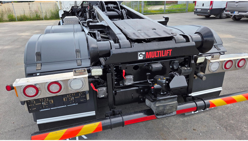 Mercedes-Benz Actros 2543 6X2*4 - Hook lift truck: picture 5 Mercedes-Benz Actros 2543 6X2*4 - Hook lift truck: picture 5