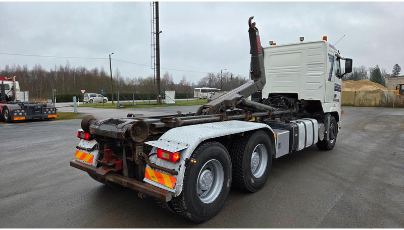 Volvo FH500 6X4 - Hook lift truck: picture 3 Volvo FH500 6X4 - Hook lift truck: picture 3