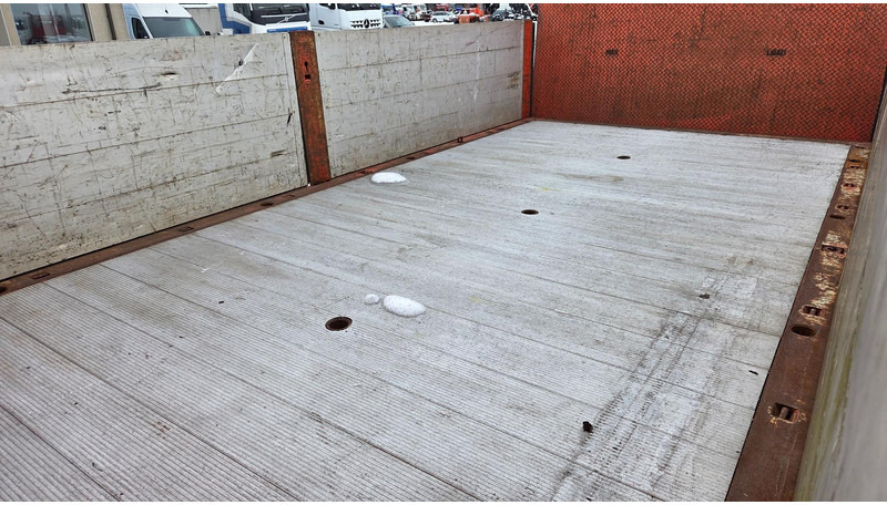 Volvo FL220 4X2 - Dropside/ Flatbed truck, Crane truck: picture 5 Volvo FL220 4X2 - Dropside/ Flatbed truck, Crane truck: picture 5