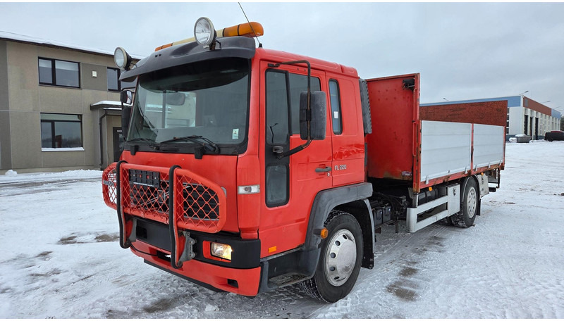 Volvo FL220 4X2 - Dropside/ Flatbed truck, Crane truck: picture 1 Volvo FL220 4X2 - Dropside/ Flatbed truck, Crane truck: picture 1
