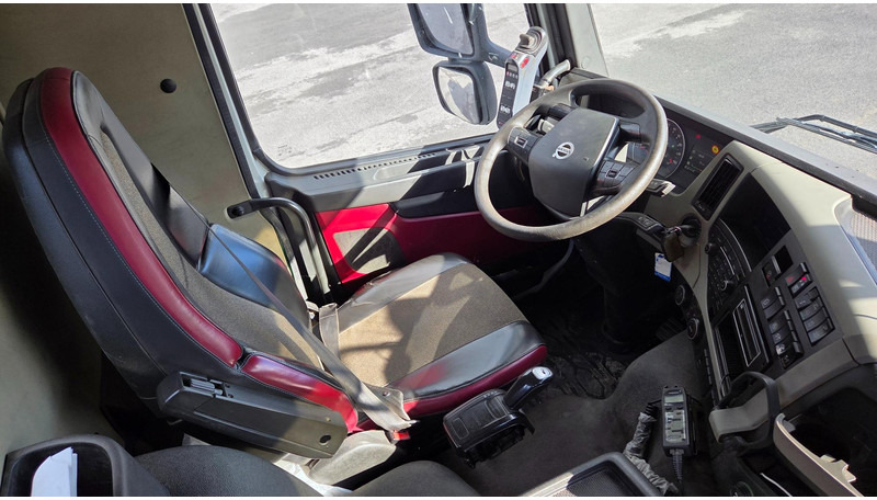 Hook lift truck Volvo FM460 6X2*4: picture 11 Hook lift truck Volvo FM460 6X2*4: picture 11