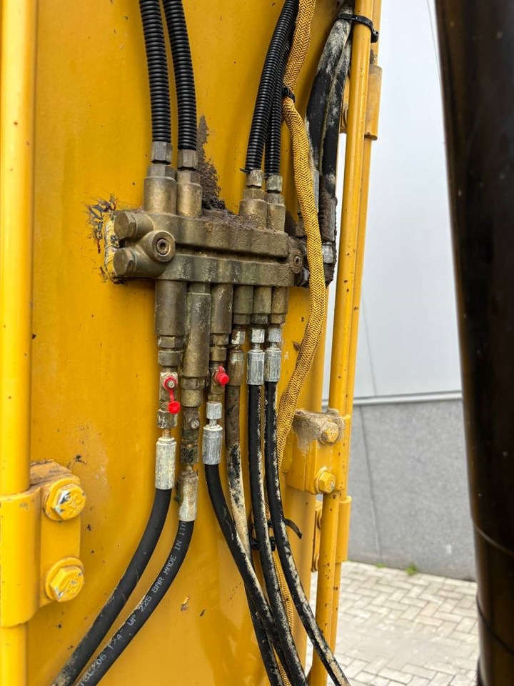 Crawler excavator CAT 336F L XE (New Undercarriage): picture 28