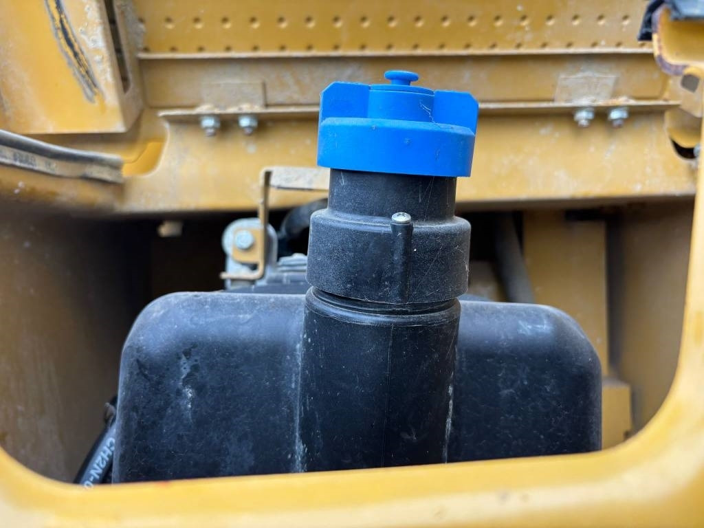 Crawler excavator CAT 336F L XE (New Undercarriage): picture 37