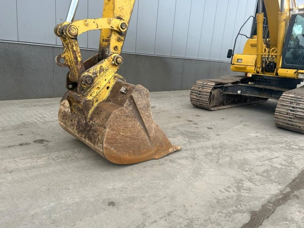 Crawler excavator Komatsu PC 290 LC-10: picture 15