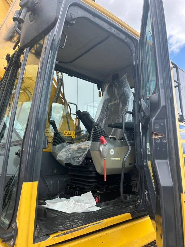 Crawler excavator Komatsu PC 290 LC-10: picture 14
