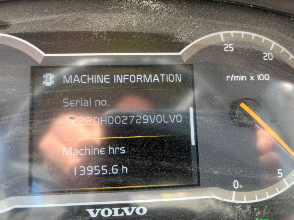 Volvo L 220 H (CDC+ Co pilot | under preparation) - Wheel loader: picture 4 Volvo L 220 H (CDC+ Co pilot | under preparation) - Wheel loader: picture 4