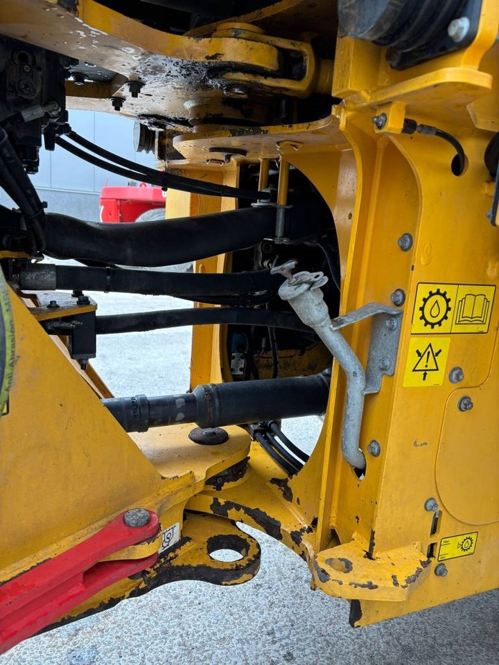 Wheel loader Volvo L 90 H (High tip + New tires): picture 16 Wheel loader Volvo L 90 H (High tip + New tires): picture 16