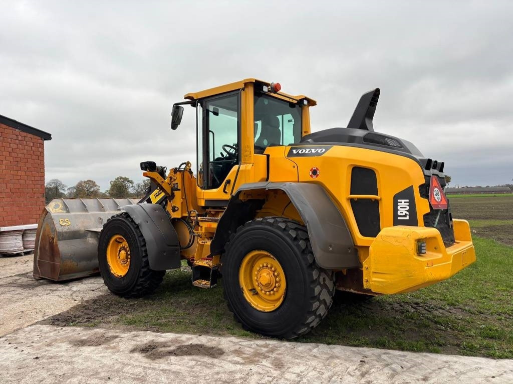 Volvo L 90 H (On Transport) - Wheel loader: picture 3 Volvo L 90 H (On Transport) - Wheel loader: picture 3