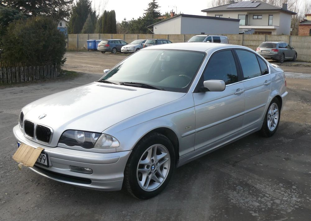BMW Seria 3 320i - Car: picture 3 BMW Seria 3 320i - Car: picture 3